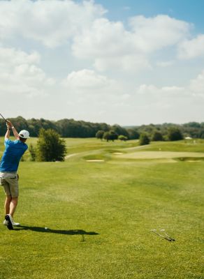 un golfeur